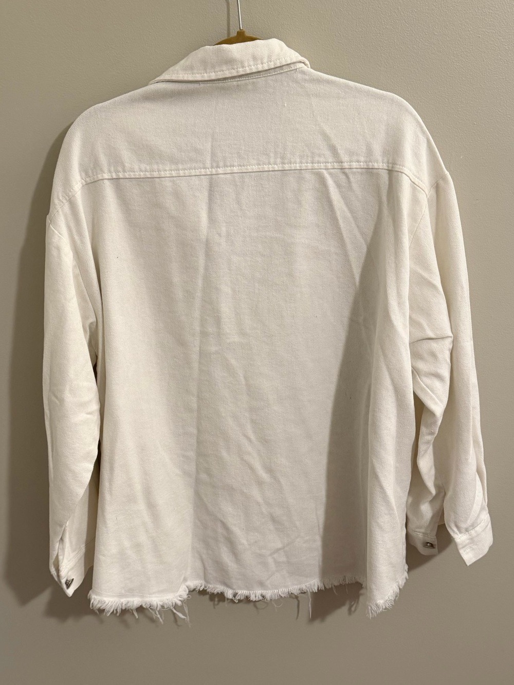 NWOT Denim Jacket for Women Button Up Frayed Hem Shacket - Picture 7 of 8